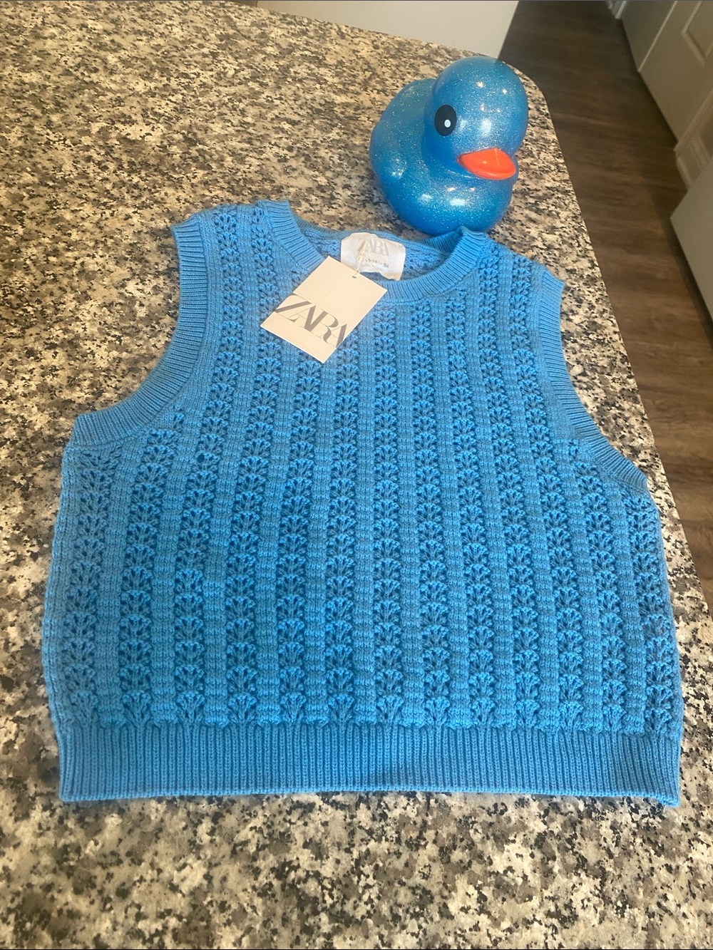 NWT ZARA knit cropped sweater vest - Picture 2 of 8